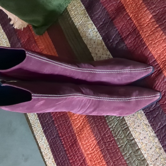 SILPA* vintage mauve suede leather tall side zip angled heel pointed toe boots - Picture 3 of 17